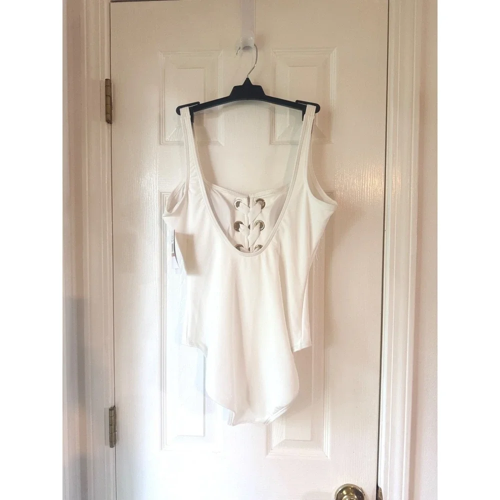 Michael Kors White Lace Up Grommet One Piece Swimsuit MM3Q456‎ Womens Size 4 NEW